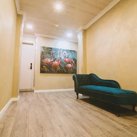 Caribbean Lodge *